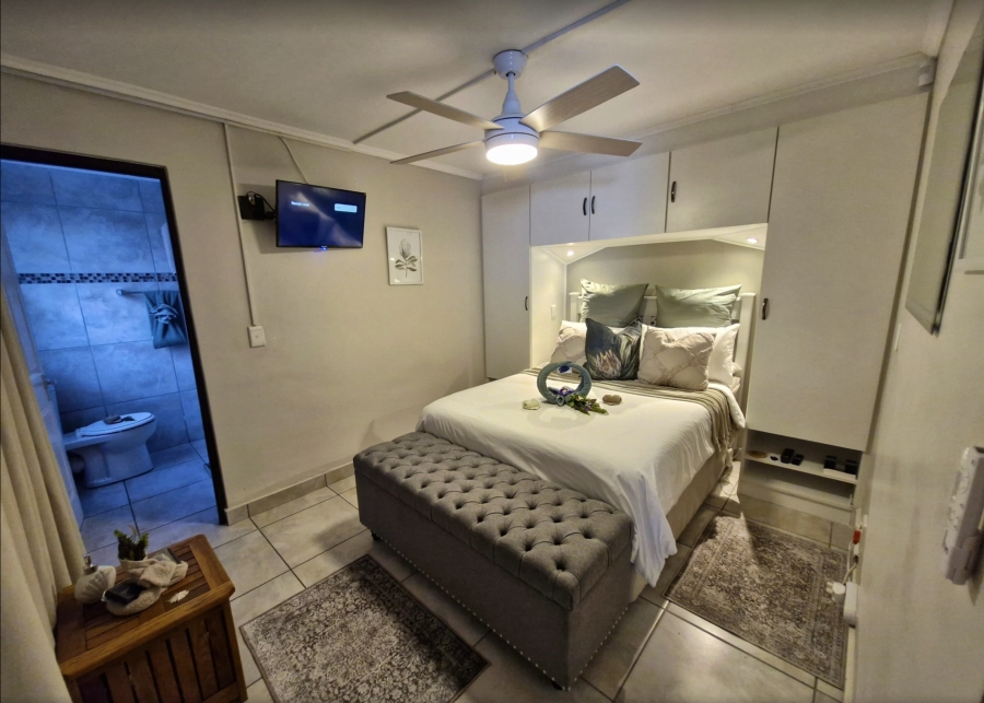 1 Bedroom Property for Sale in Upper Robberg Western Cape